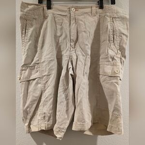 Tommy Bahama Men's Tan Cargo Shorts